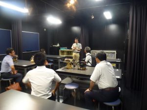 大阪電気通信大学見学会H30 022