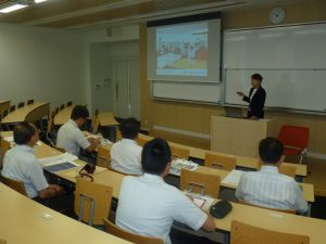 大阪経済法科大見学会H30 003